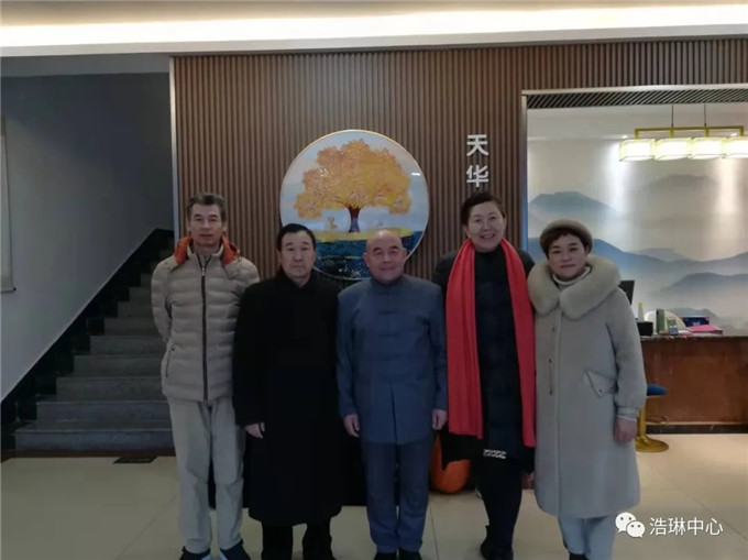 银川传统文化老师额尔敦夫妇俩人来济南浩琳传统文化交流中心指导工作。